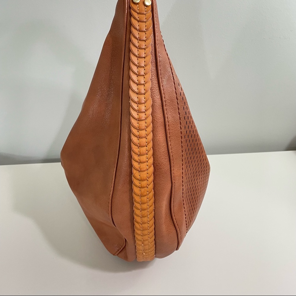 Faux leather camel color shoulder bag - Picture 14 of 14